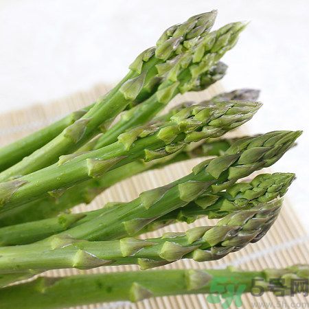 吃蘆筍有什么好處？蘆筍有什么營(yíng)養(yǎng)價(jià)值？