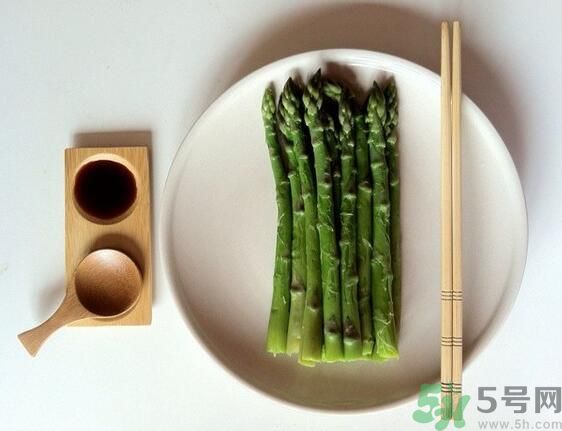 吃蘆筍有什么好處？蘆筍有什么營(yíng)養(yǎng)價(jià)值？