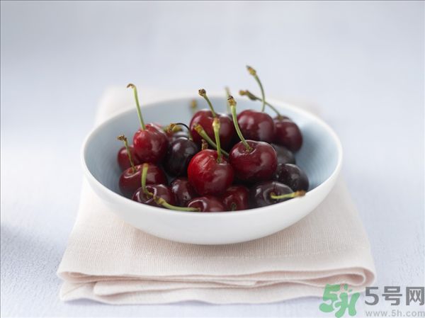 來月經(jīng)能吃櫻桃嗎？經(jīng)期吃櫻桃好嗎？