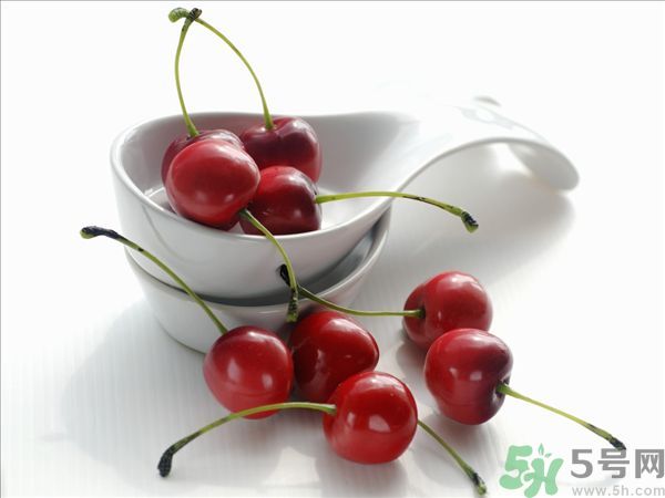 來月經(jīng)能吃櫻桃嗎？經(jīng)期吃櫻桃好嗎？