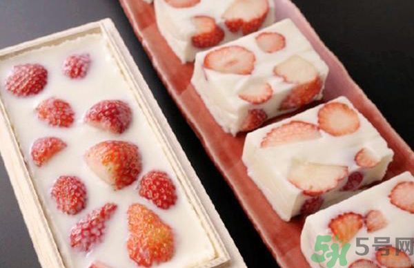 什么是草莓牛奶羊羹？草莓牛奶羊羹怎么做？