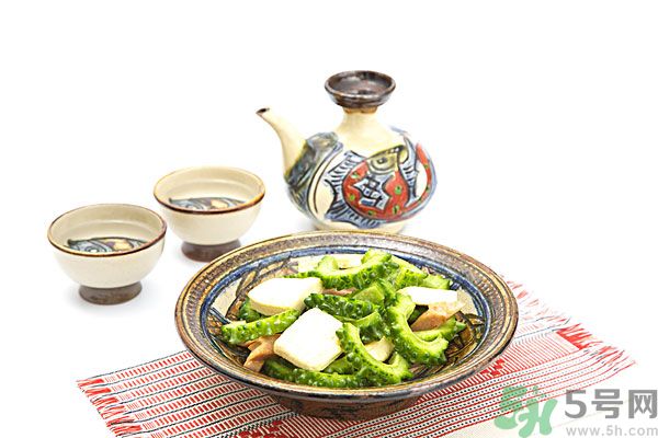 夏天吃苦瓜有什么好處？夏天吃苦瓜好嗎？