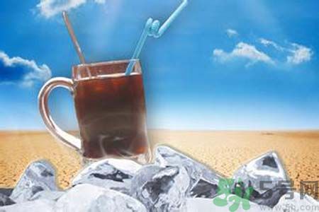 喝完酸梅湯后可以喝牛奶嗎？酸梅湯可以喝牛奶一起喝嗎？