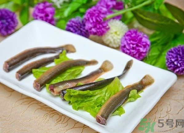 石斛和泥鰍能同吃嗎？石斛和泥鰍能一起吃嗎？