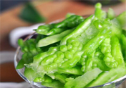 新鮮的苦瓜片能泡水喝嗎？新鮮苦瓜片泡水喝好嗎？