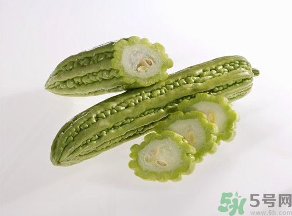茉莉花綠茶加苦瓜能減肥嗎？茉莉花和苦瓜泡水喝嗎？