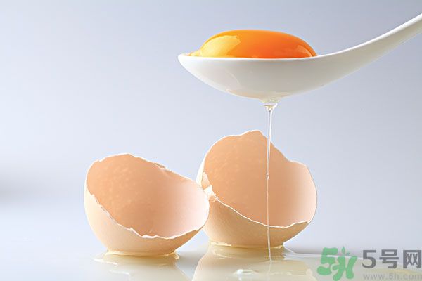 檸檬汁蛋清面粉做面膜能祛斑嗎？檸檬汁蛋清面粉能做面膜嗎？