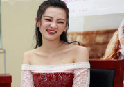 武大?；ㄇ寮儾辉?武大校花整過(guò)容嗎？