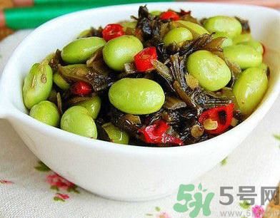 芥菜與鯽魚可以一起吃嗎？芥菜和鯽魚一起吃好不好？