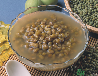 皮膚過(guò)敏能吃綠豆嗎？皮膚過(guò)敏能不能喝綠豆湯？