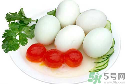 吃咸鴨蛋會(huì)上火嗎？吃咸鴨蛋可以降火嗎？