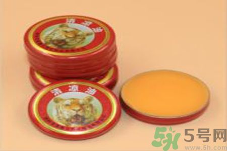 清涼油可以去痘痘嗎？清涼油怎么去痘痘？