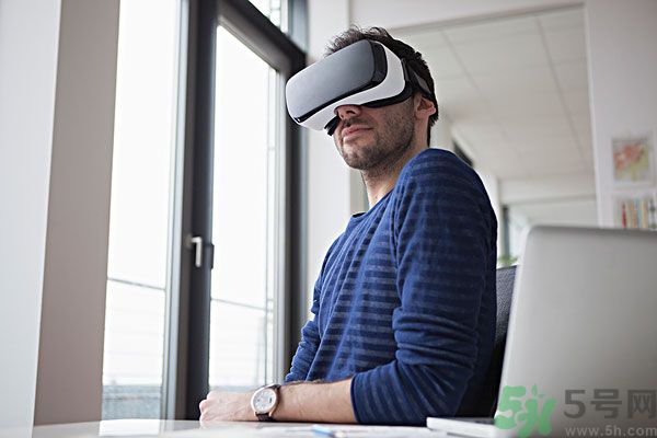 4k vr眼鏡對(duì)眼睛有損傷嗎？4k vr眼鏡對(duì)眼睛危害有哪些