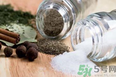 哪些菜不能放味精？味精的危害有哪些？