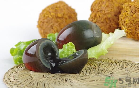 冬瓜和皮蛋一起吃能降火嗎？冬瓜能和皮蛋一起吃嗎？