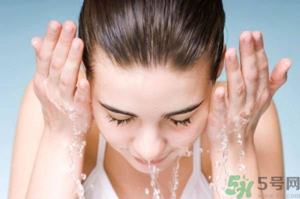 海鈺珍珠海藻柔膚水怎么樣？海鈺珍珠海藻柔膚水好用嗎？