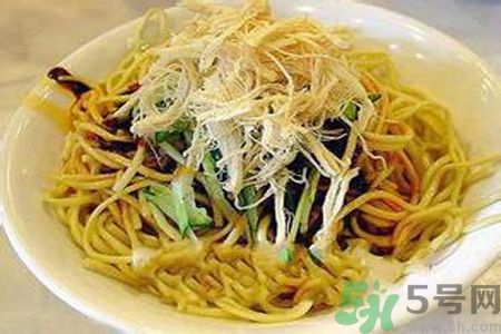 哺乳期可以吃涼面嗎？哺乳期吃涼面對(duì)寶寶有影響嗎？