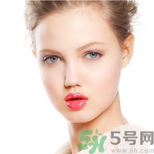 珂秀絲蜜炫色滋潤唇膏XS203是什么顏色？珂秀絲蜜炫色滋潤唇膏XS203好用嗎？