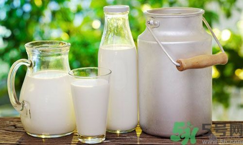 西瓜能和牛奶一起吃嗎？西瓜和牛奶一起吃好嗎？