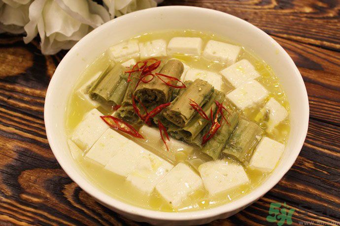 莧菜可以和豆腐一起吃嗎？莧菜能和豆腐一起吃嗎？