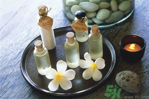 氫氧健肩頸活力本草油1號怎樣？氫氧健肩頸活力本草油1號好用嗎？
