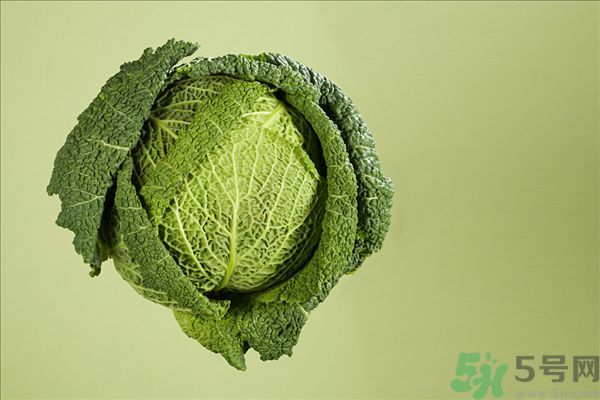 包菜外面爛了還能吃嗎？包菜里面有花可以吃嗎？