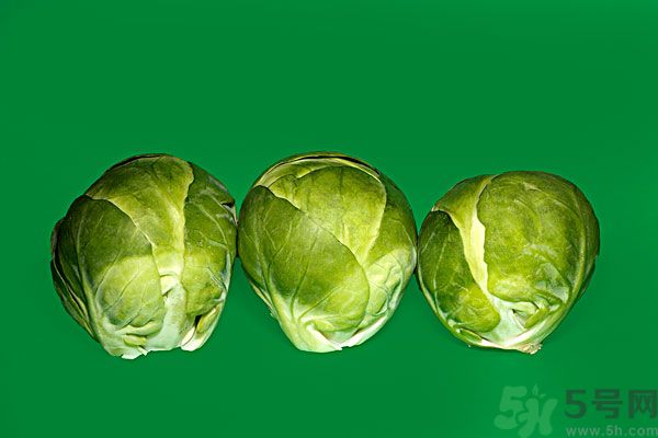 包菜外面爛了還能吃嗎？包菜里面有花可以吃嗎？