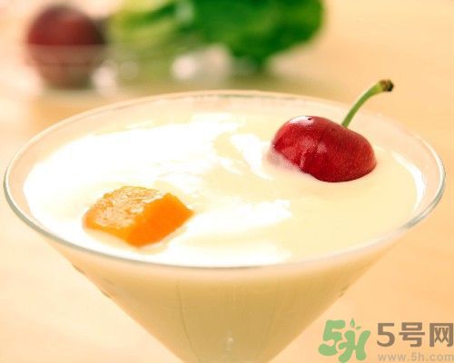 哈密瓜可以和酸奶一起吃嗎？哈密瓜能和酸奶同食嗎？
