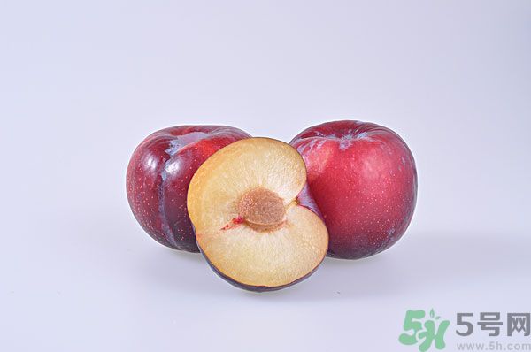 黑布林是李子嗎？黑布林的功效與作用
