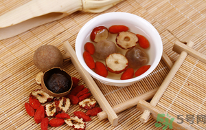 山楂紅棗一起泡水喝好嗎？山楂紅棗一起泡水喝有什么好處？