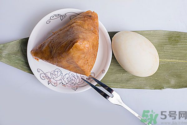 吃粽子不消化怎么辦？吃粽子肚子脹痛屁響個不停？