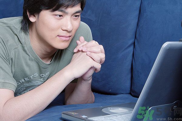 15歲可以用防曬霜嗎？15歲用防曬霜好不好？