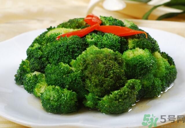 吃西蘭花可以豐胸嗎？吃西蘭花有豐胸作用嗎？