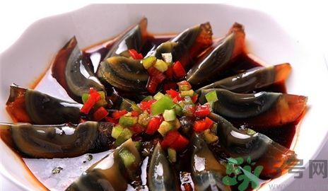 皮蛋可以和土豆一起吃嗎?皮蛋能和土豆同吃嗎? 皮蛋可以和土豆一起吃嗎?皮蛋能和土豆同吃嗎?