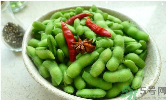 毛豆怎么煮不變黃？毛豆怎么煮不變黑？