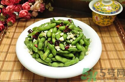 夏天吃毛豆好嗎？夏天吃毛豆有什么好處？