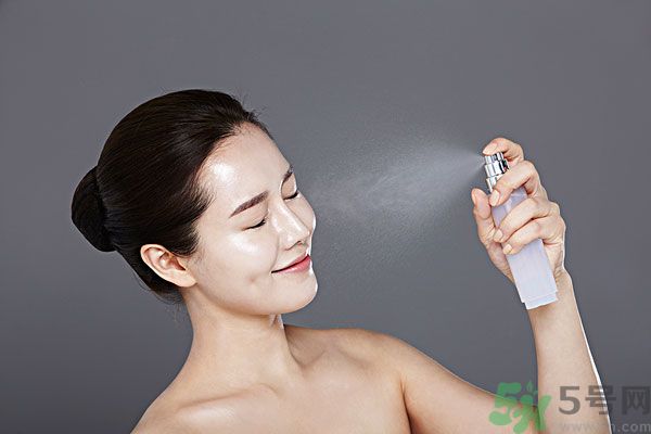 防曬噴霧可以噴臉嗎？防曬噴霧噴臉上好不好？