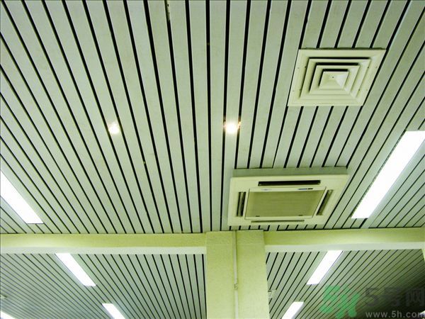 吹空調(diào)鼻子干燥怎么辦？吹空調(diào)鼻子里面很干燥怎么回事？