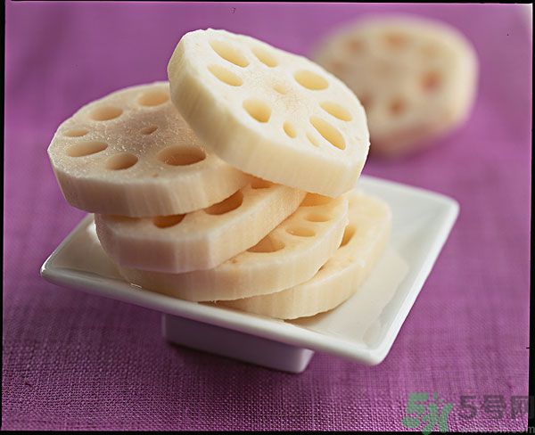 蓮藕里面的泥怎么清理？蓮藕里面的泥巴怎么洗？