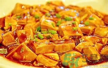 豆瓣醬的做法？豆瓣醬和黃豆醬的區(qū)別？