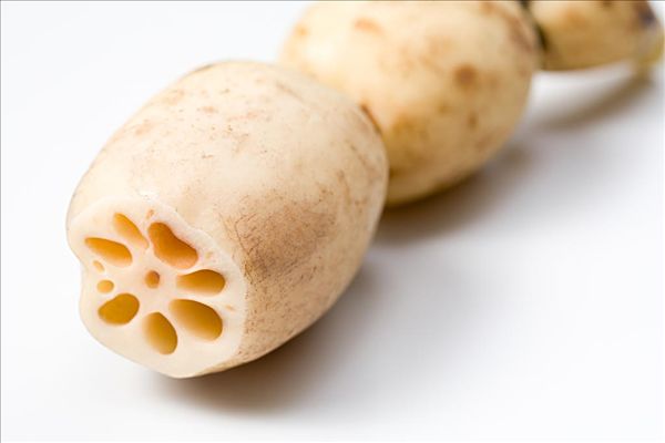 蓮藕里面發(fā)黑能吃嗎？蓮藕發(fā)黑了還能吃嗎？