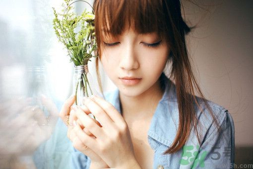 14歲女孩身高149cm正常嗎？14歲女孩身高標準是多少？