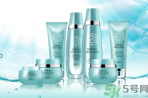 中學生可以用化妝品嗎？中學生用化妝品好嗎？
