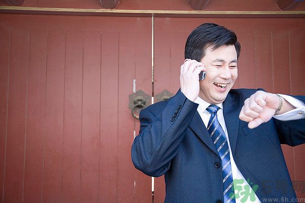 為什么中年人容易出軌？中年人出軌是什么原因？