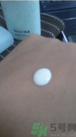 sofina蘇菲娜防曬霜要卸妝嗎？sofina防曬區(qū)別有哪幾種