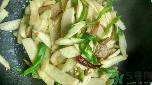 茭白沒(méi)炒熟可以吃嗎?茭白沒(méi)炒熟吃會(huì)怎么樣