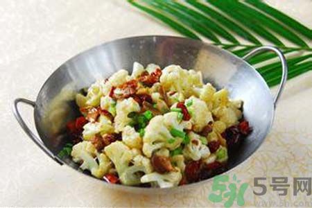 花菜可以和雞蛋一起吃嗎？花菜可以炒雞蛋嗎？