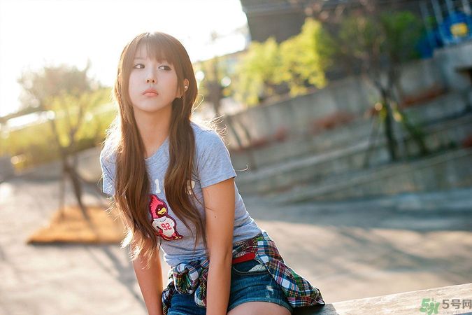 初中女生月經(jīng)不規(guī)律怎么回事？初中生月經(jīng)不準(zhǔn)怎么辦？