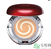sk2棒棒糖粉凝霜好用嗎？skii粉凝霜使用方法
