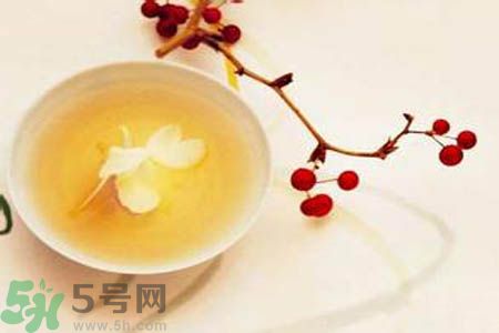 月經(jīng)期間可以喝茉莉花茶嗎？月經(jīng)期間喝茉莉花茶好不好？